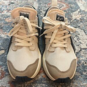 Onitsuka Tiger Beige Sneakers